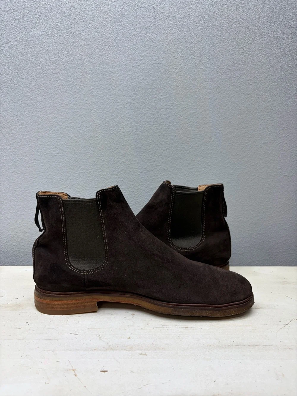 Clark’s Brown Suede Clarkdale Gobi Chelsea Boots Size 9.5